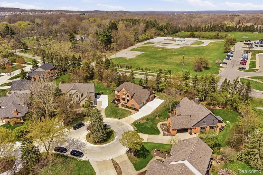 1906 Independence Court Rochester Hills City MI 48306