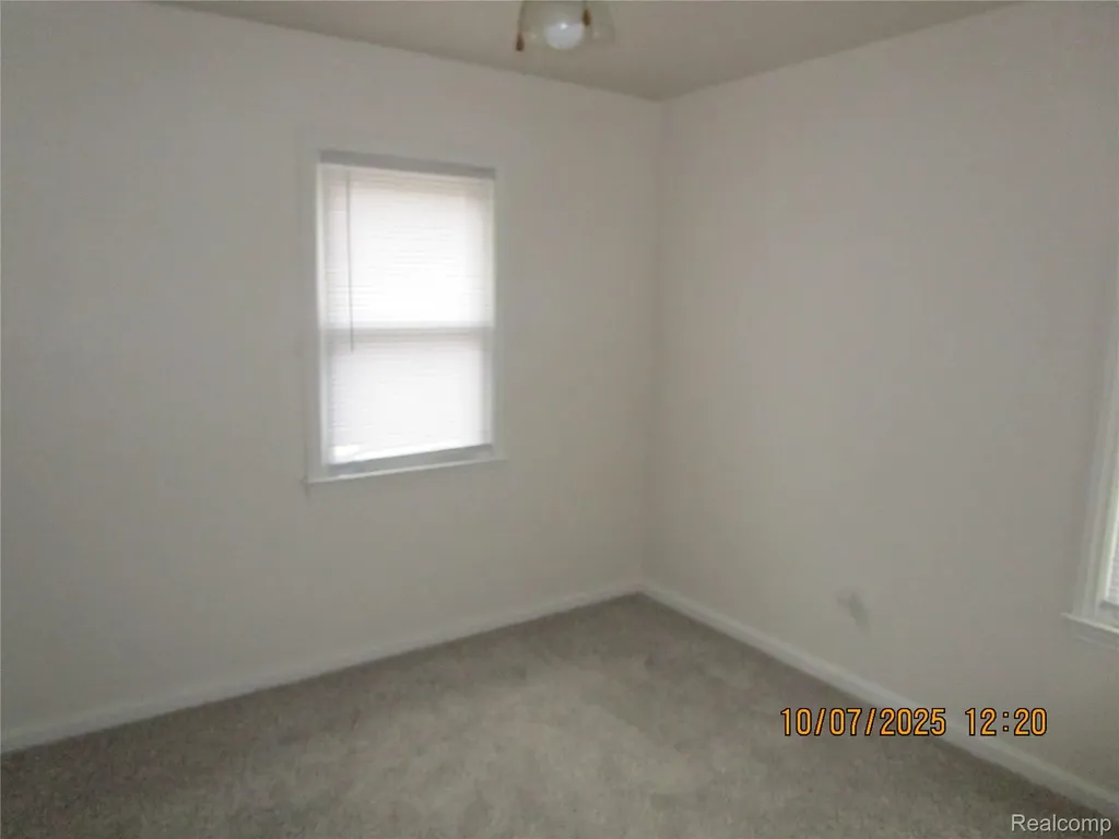9236 Penrod Street Detroit City MI 48228