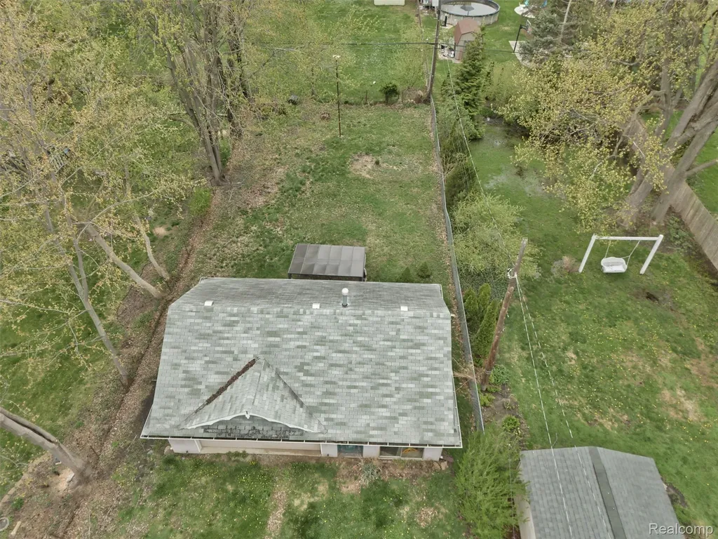 104 Leroy Avenue Clawson City MI 48017