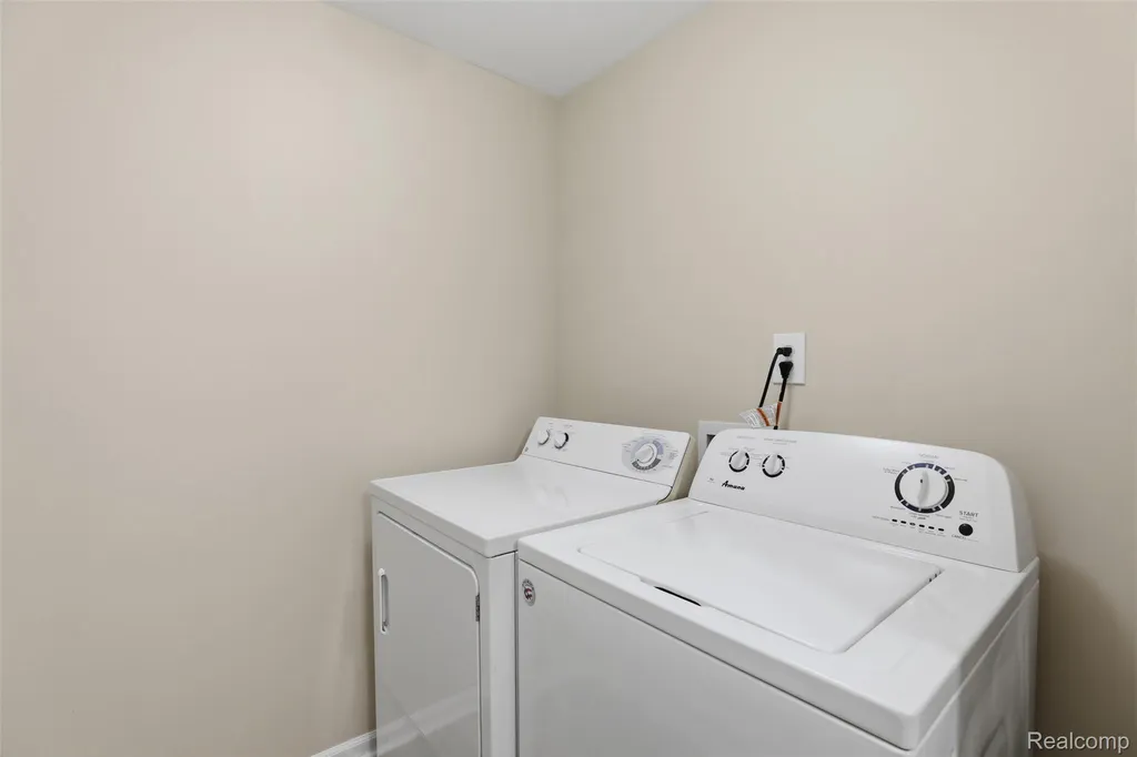3993 Cornerstone Drive Canton Charter Township MI 48188