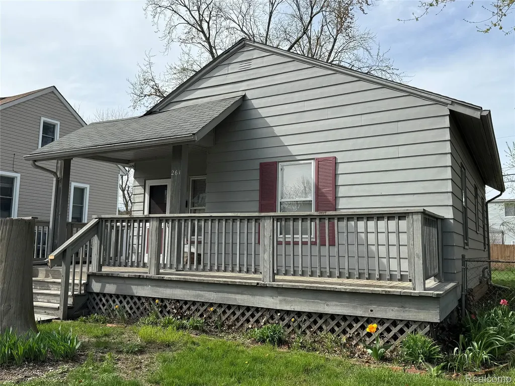 261 Academy Street Ferndale City MI 48220