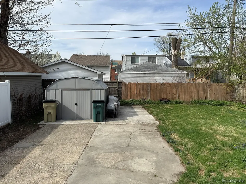 261 Academy Street Ferndale City MI 48220