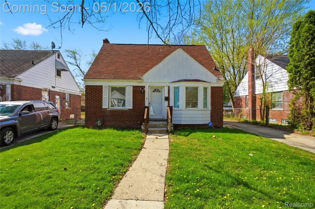 16240 Manning Street Detroit City MI 48205