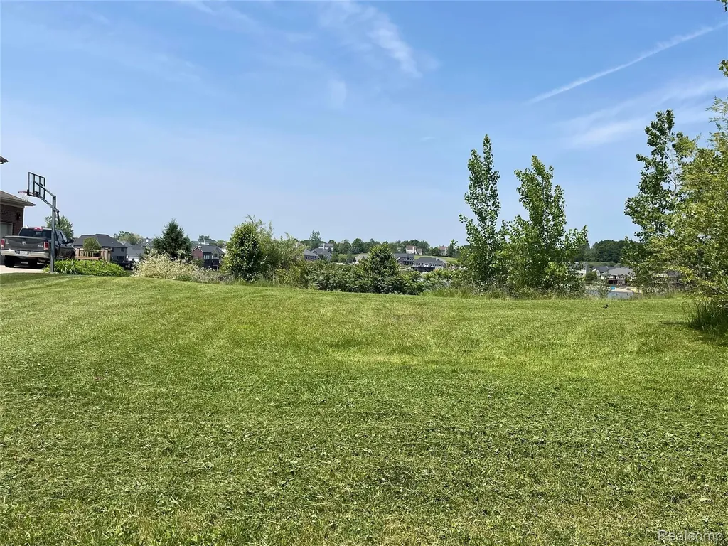 1170 Glass Lake Circle Oxford Charter Township MI 48371
