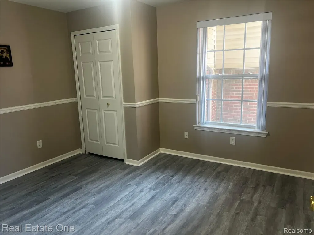 20656 Dunham Road Clinton Charter Township MI 48038