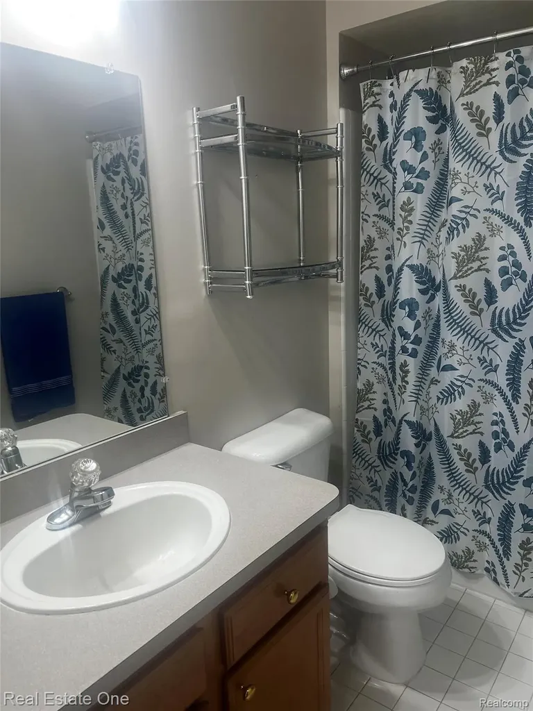 20656 Dunham Road Clinton Charter Township MI 48038