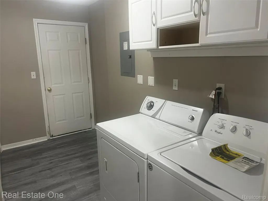20656 Dunham Road Clinton Charter Township MI 48038