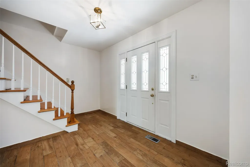 14018 Greentrees Street Riverview City MI 48193