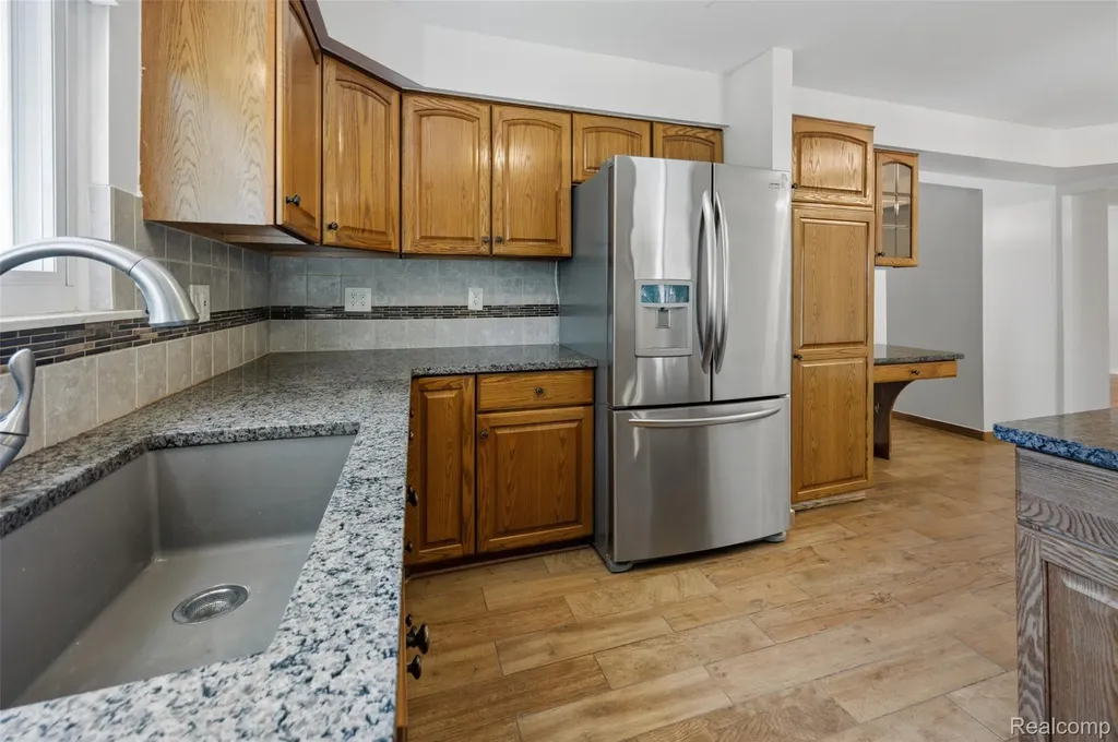 14018 Greentrees Street Riverview City MI 48193