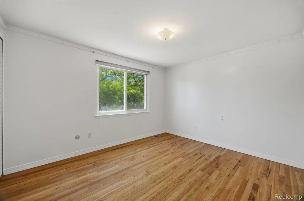 14018 Greentrees Street Riverview City MI 48193