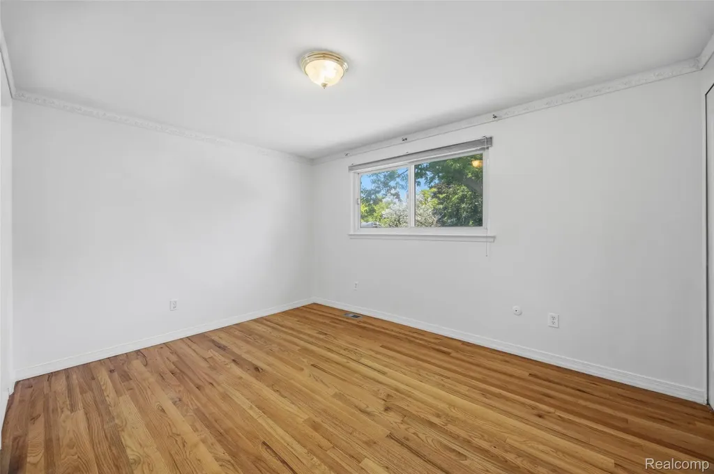 14018 Greentrees Street Riverview City MI 48193