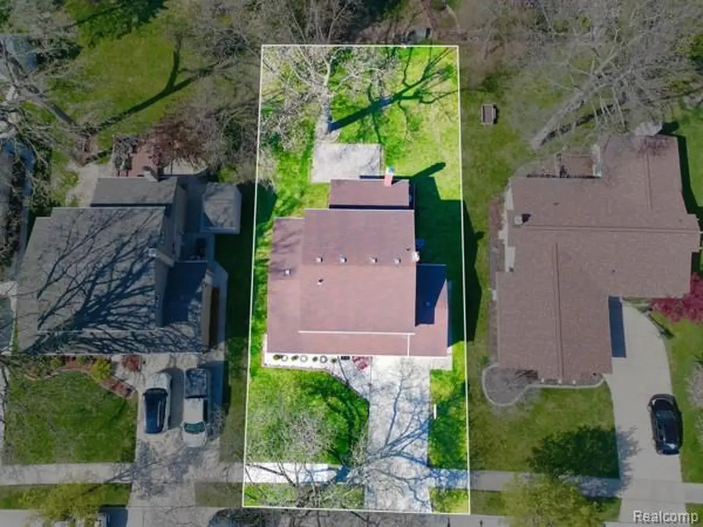 14018 Greentrees Street Riverview City MI 48193
