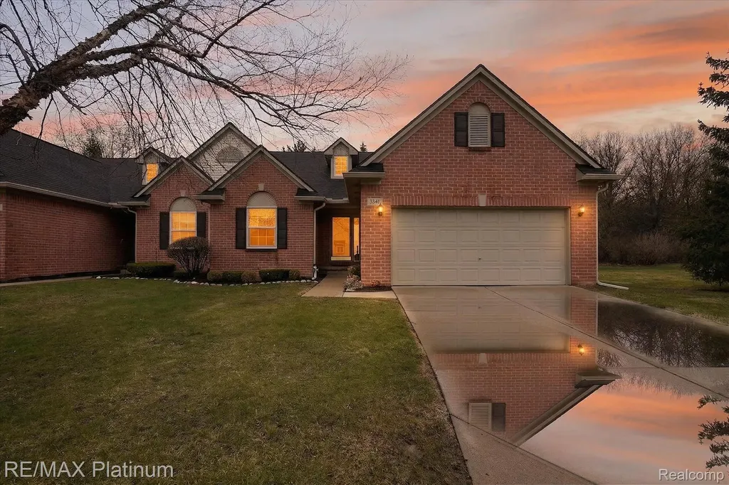 3341 Dewdrop Genoa Township MI 48843