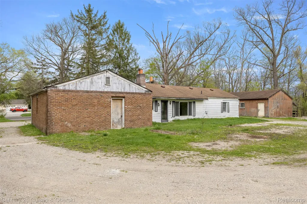 25205 Inkster Road Farmington Hills City MI 48336