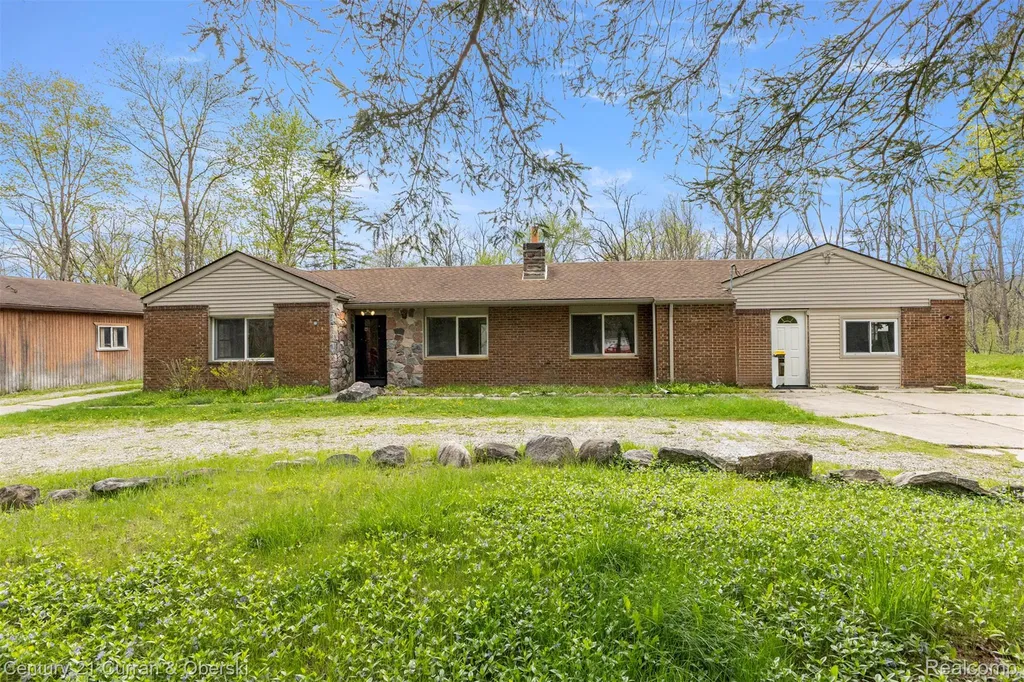 25205 Inkster Road Farmington Hills City MI 48336