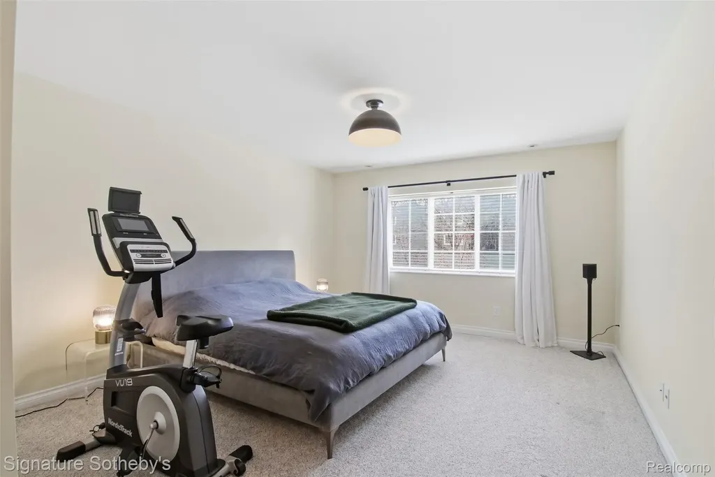 1115 N Old Woodward Avenue Birmingham City MI 48009