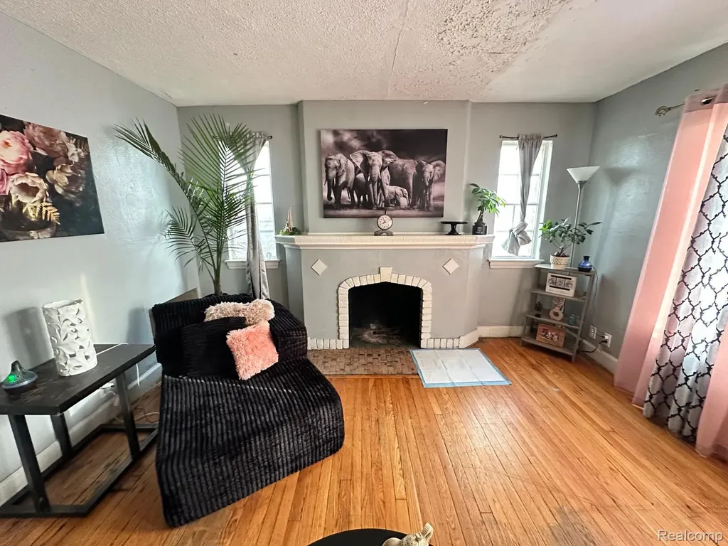 14901 Terry Street Detroit City MI 48227