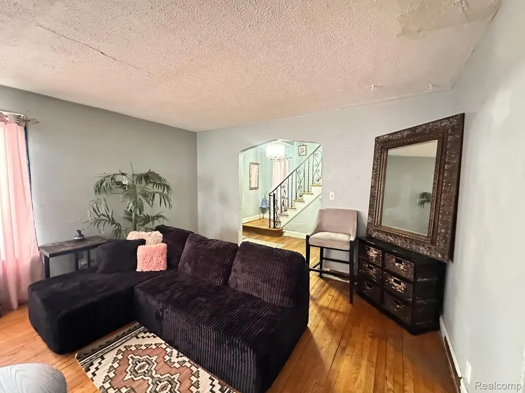 14901 Terry Street Detroit City MI 48227