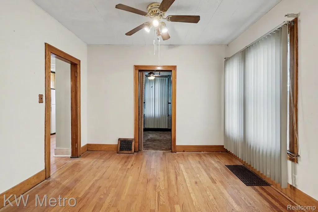 85 Walnut Street River Rouge City MI 48218