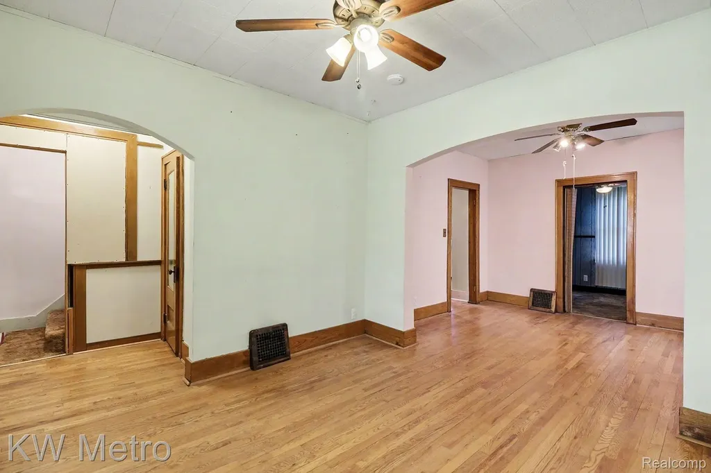 85 Walnut Street River Rouge City MI 48218