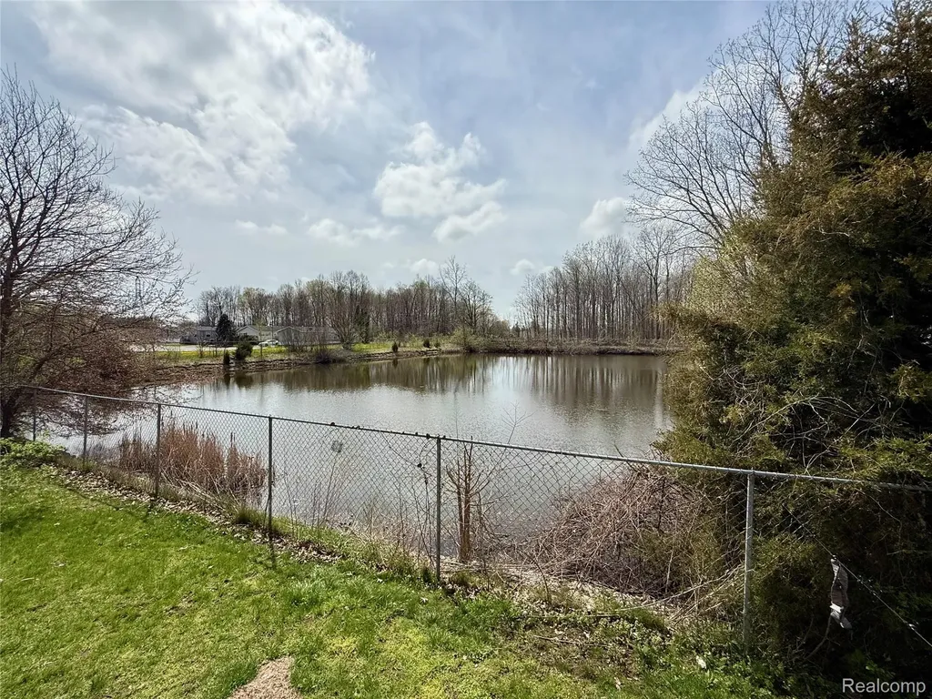 6988 Mckean Ypsilanti City MI 48197