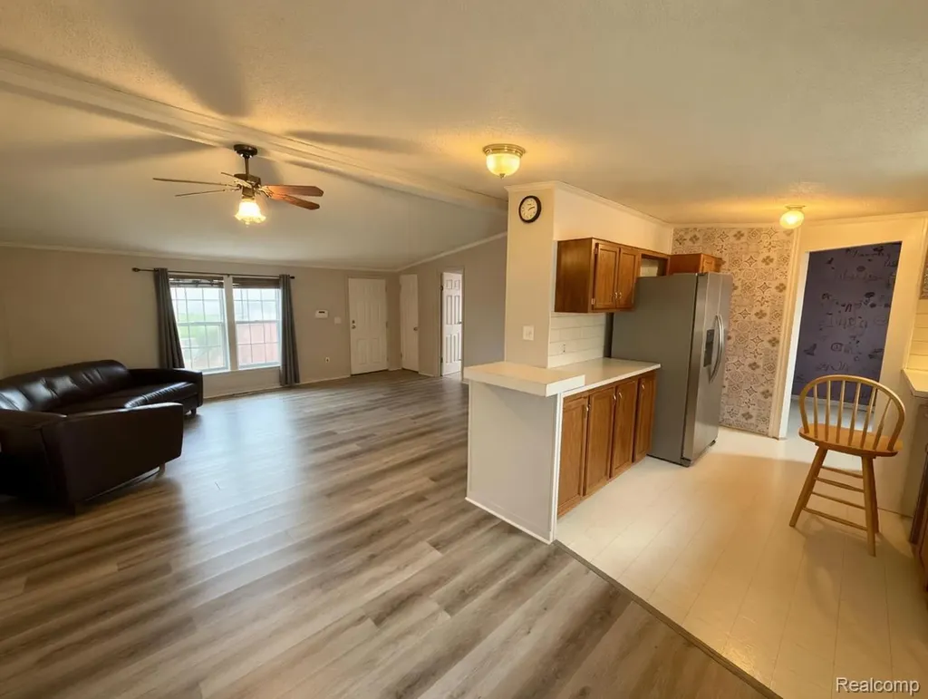6988 Mckean Ypsilanti City MI 48197