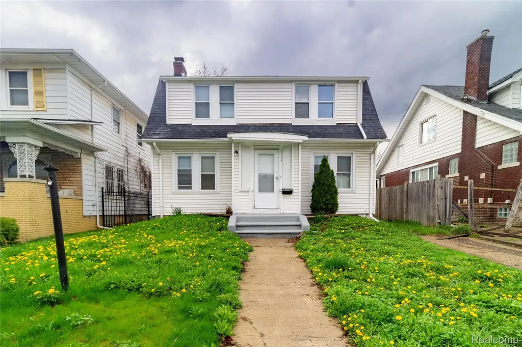 13135 Washburn Street Detroit City MI 48238