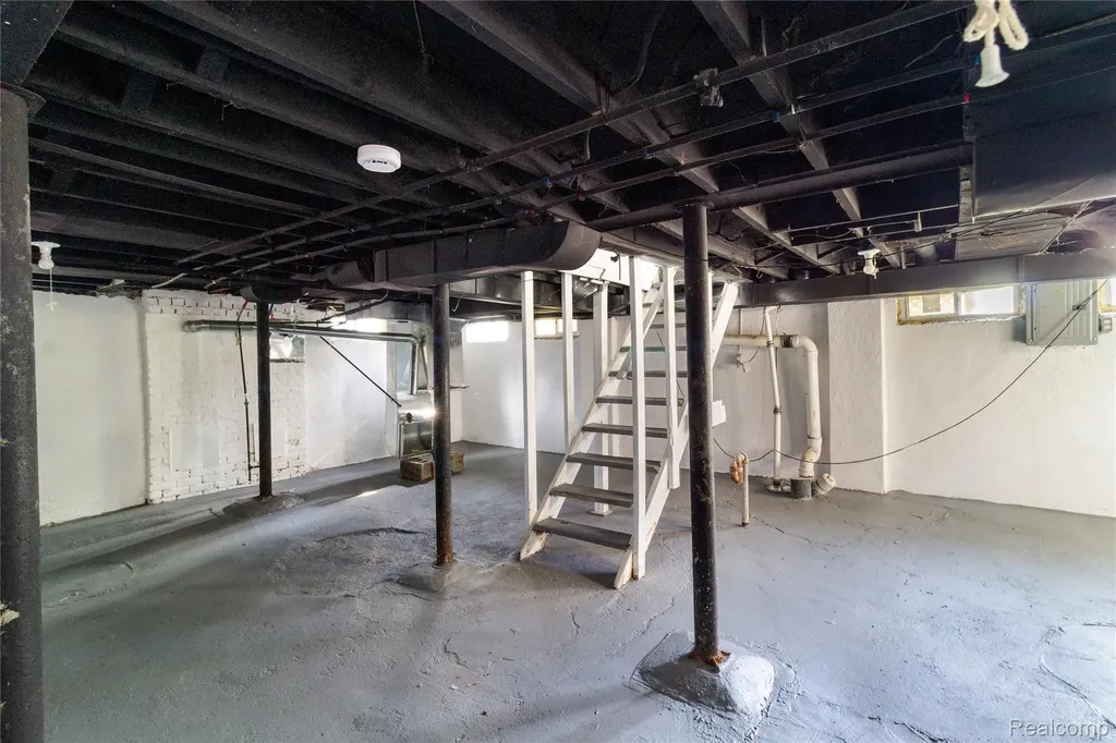 13135 Washburn Street Detroit City MI 48238