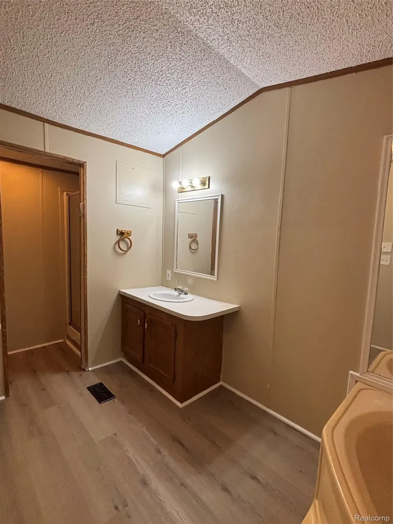 1478 Coachlight Lot 68 Flint City MI 48532