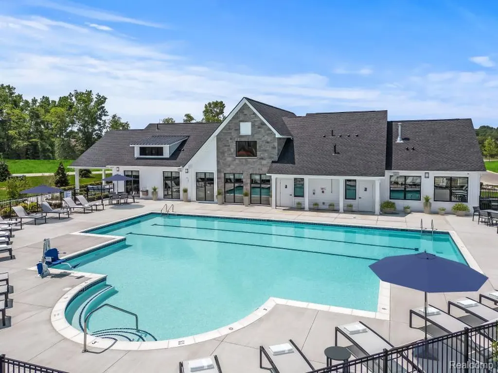 7901 Arimoore Drive West Bloomfield Charter Township MI 48322