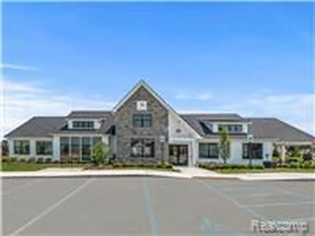 7901 Arimoore Drive West Bloomfield Charter Township MI 48322