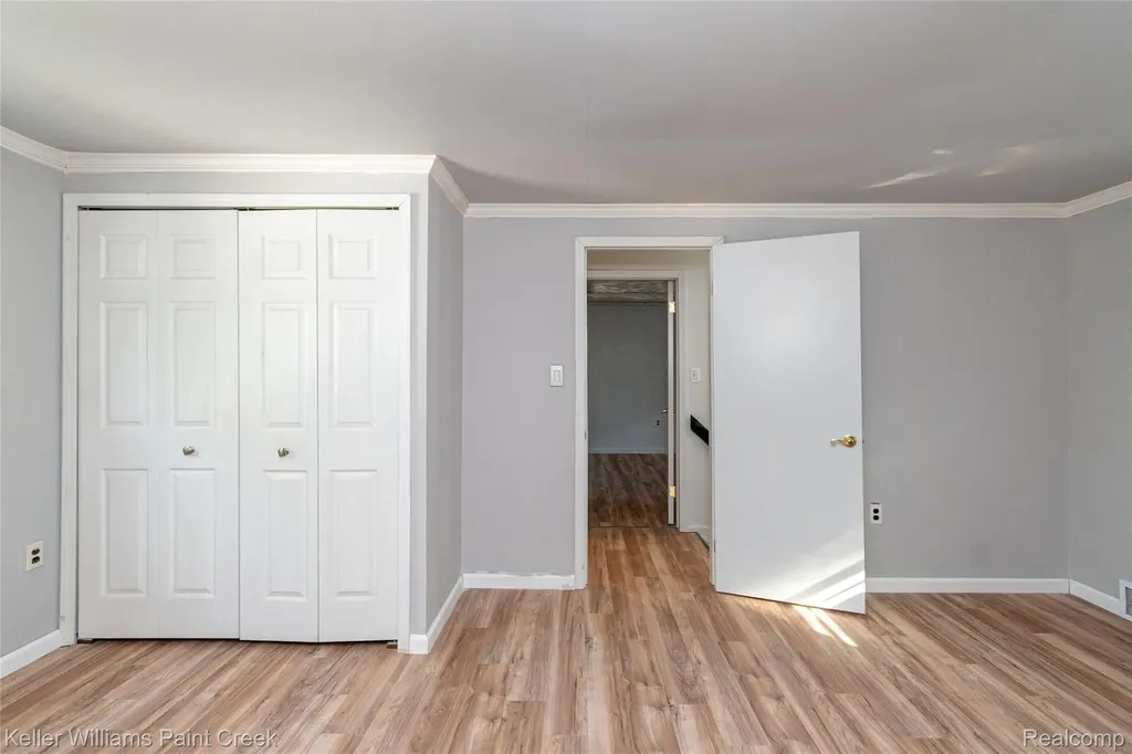 27425 Townley Street Madison Heights City MI 48071
