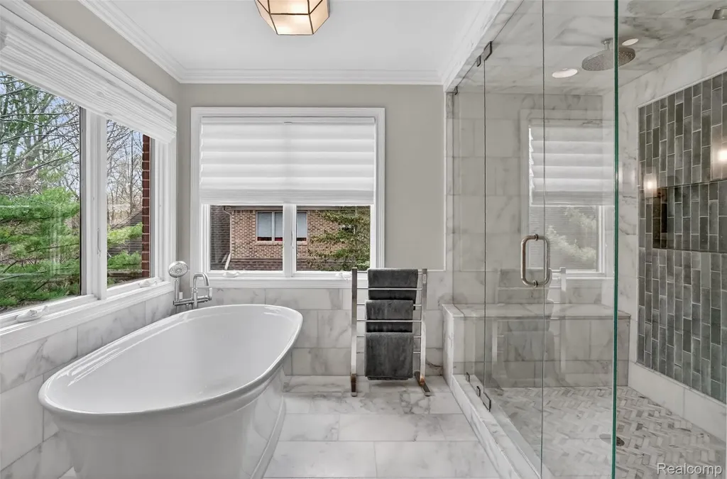 1867 Lincolnshire Drive Rochester Hills City MI 48309