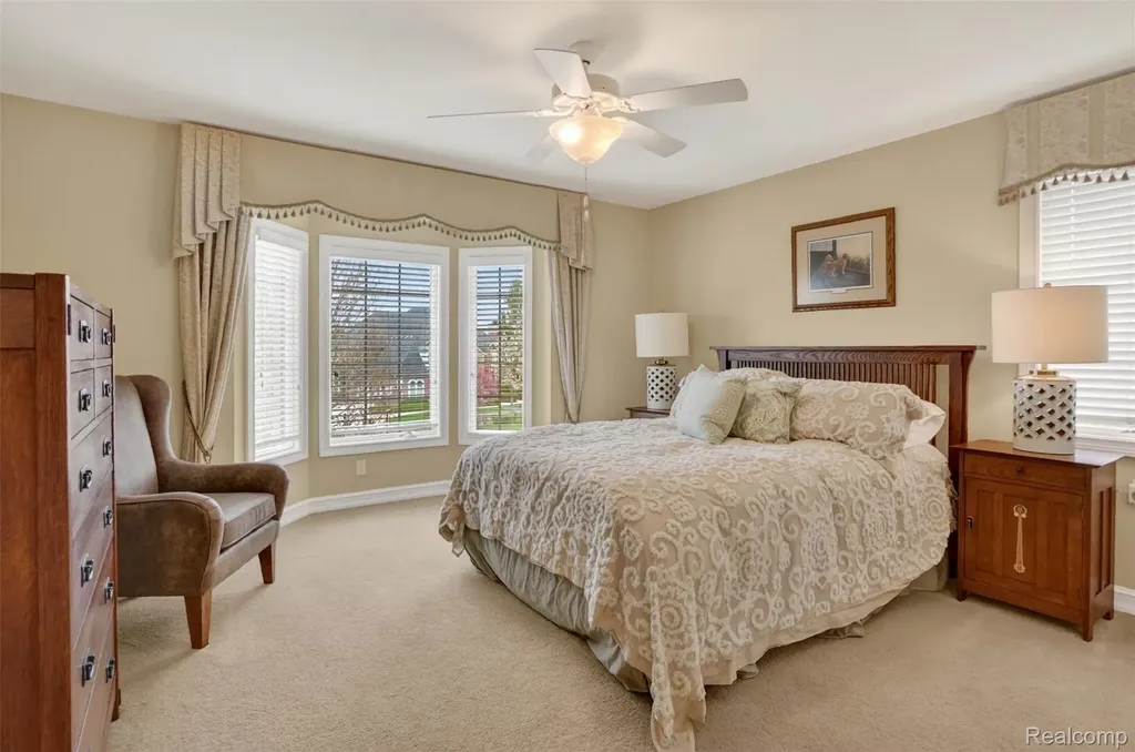 1867 Lincolnshire Drive Rochester Hills City MI 48309