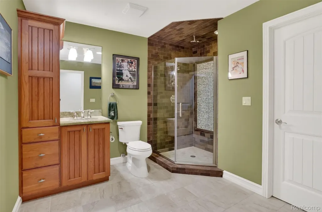 1867 Lincolnshire Drive Rochester Hills City MI 48309