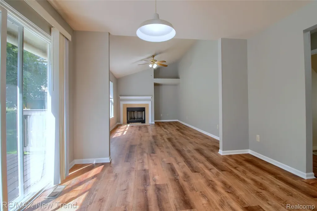 3241 Buckhorn Court Ann Arbor City MI 48105