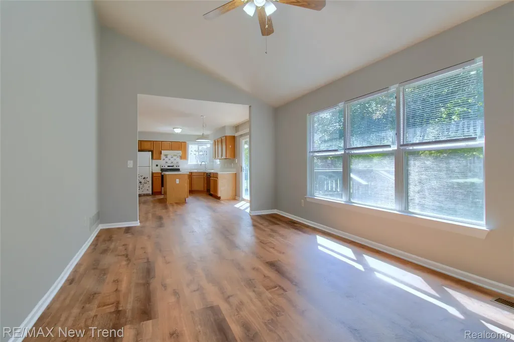 3241 Buckhorn Court Ann Arbor City MI 48105