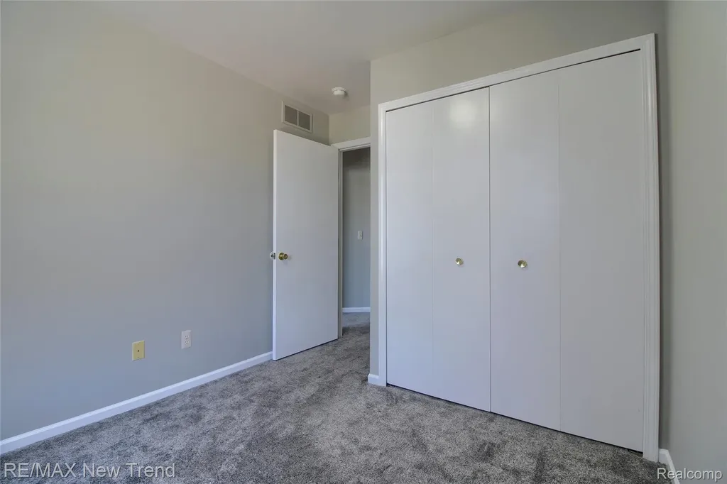 3241 Buckhorn Court Ann Arbor City MI 48105