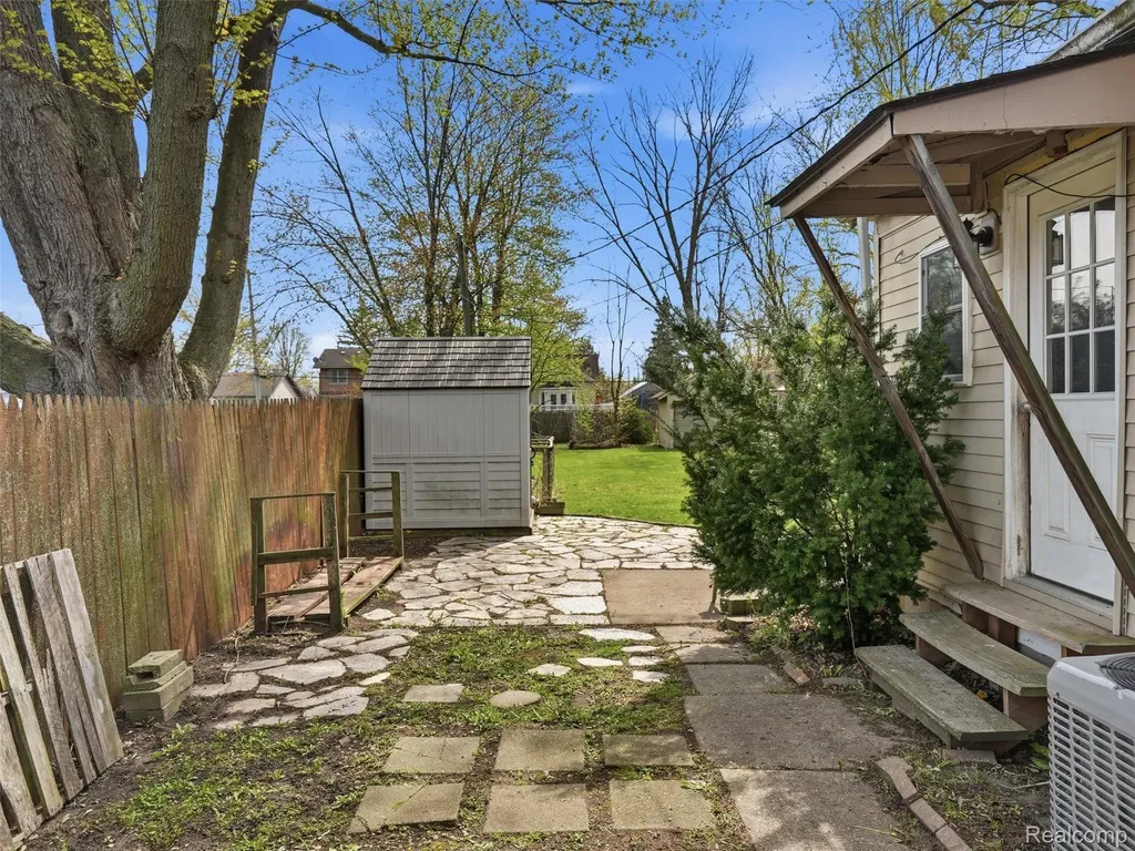 23564 Donaldson Street Clinton Charter Township MI 48035