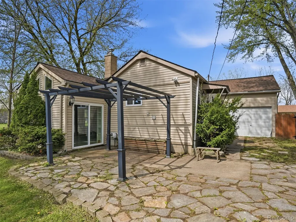 23564 Donaldson Street Clinton Charter Township MI 48035