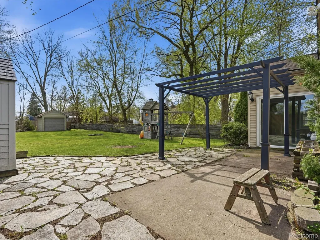 23564 Donaldson Street Clinton Charter Township MI 48035