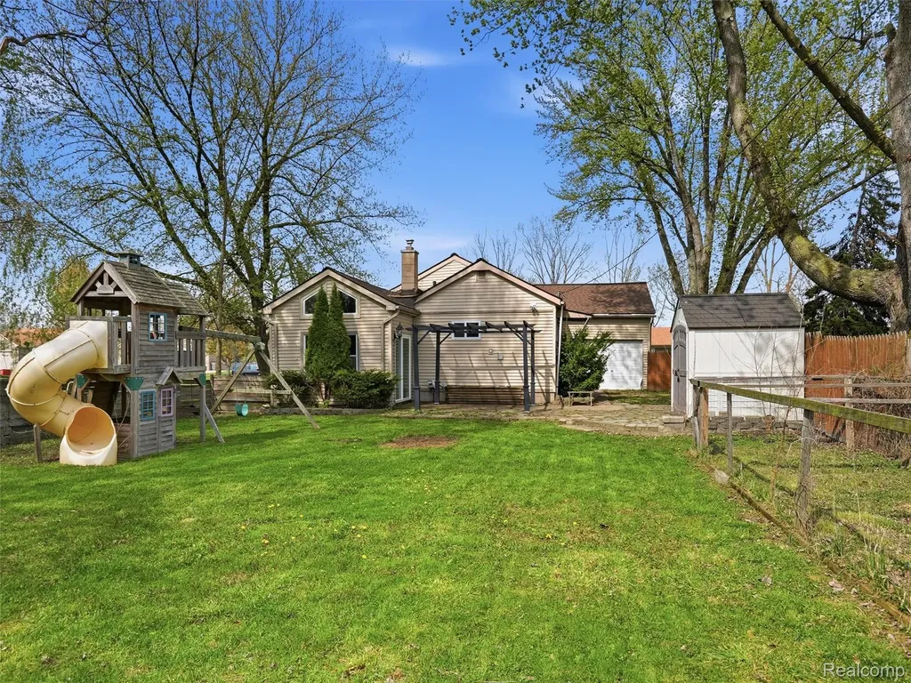 23564 Donaldson Street Clinton Charter Township MI 48035