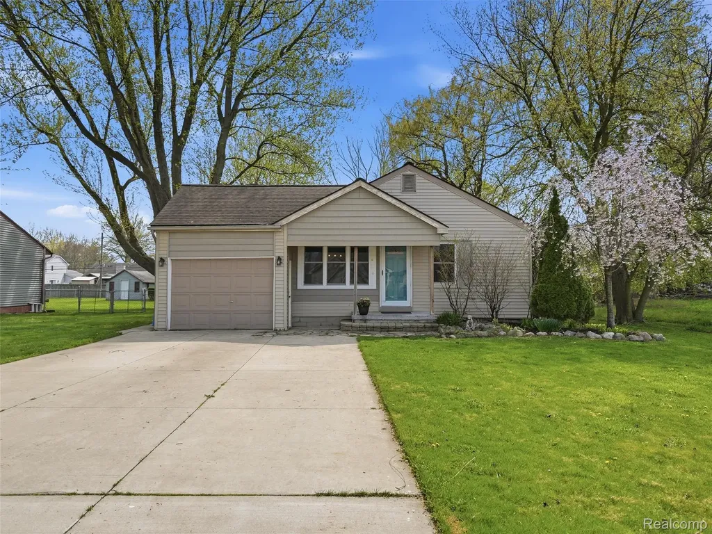 23564 Donaldson Street Clinton Charter Township MI 48035