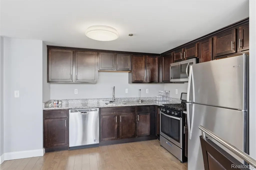 250 E Harbortown Drive Detroit City MI 48207