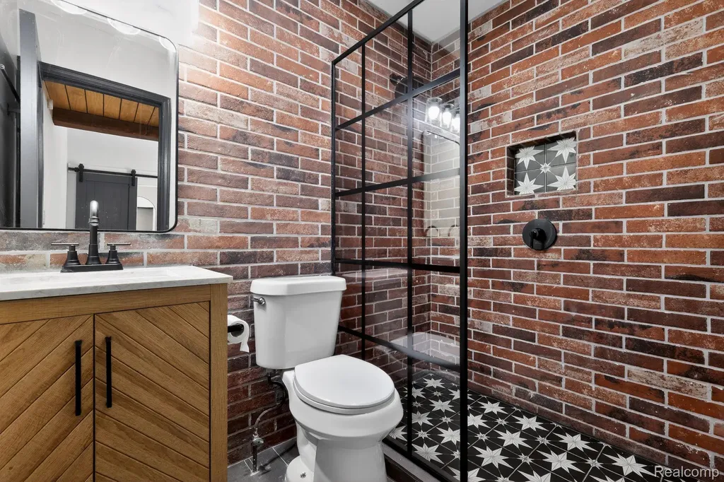 18570 Matthews Street Riverview City MI 48193