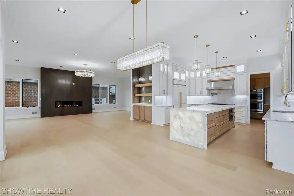 13281 Haddon Street Fenton Charter Township MI 48430