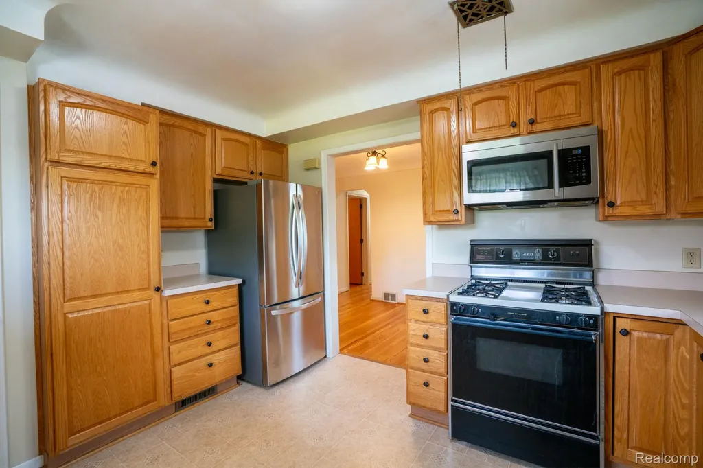 2960 Anna Court Trenton City MI 48183