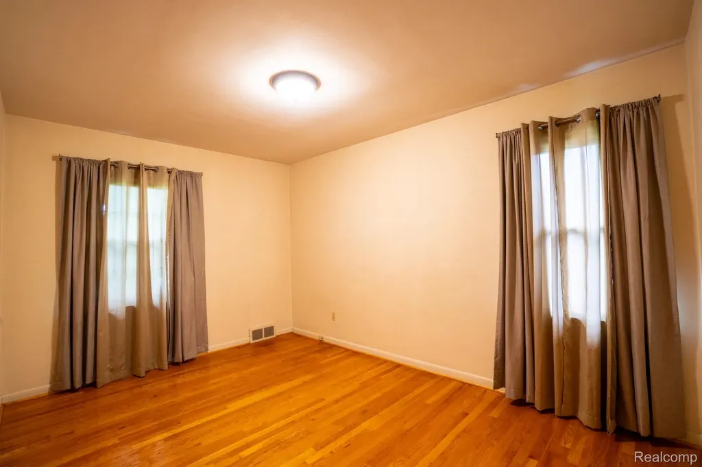 2960 Anna Court Trenton City MI 48183
