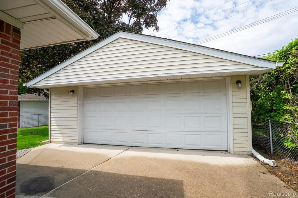 2960 Anna Court Trenton City MI 48183