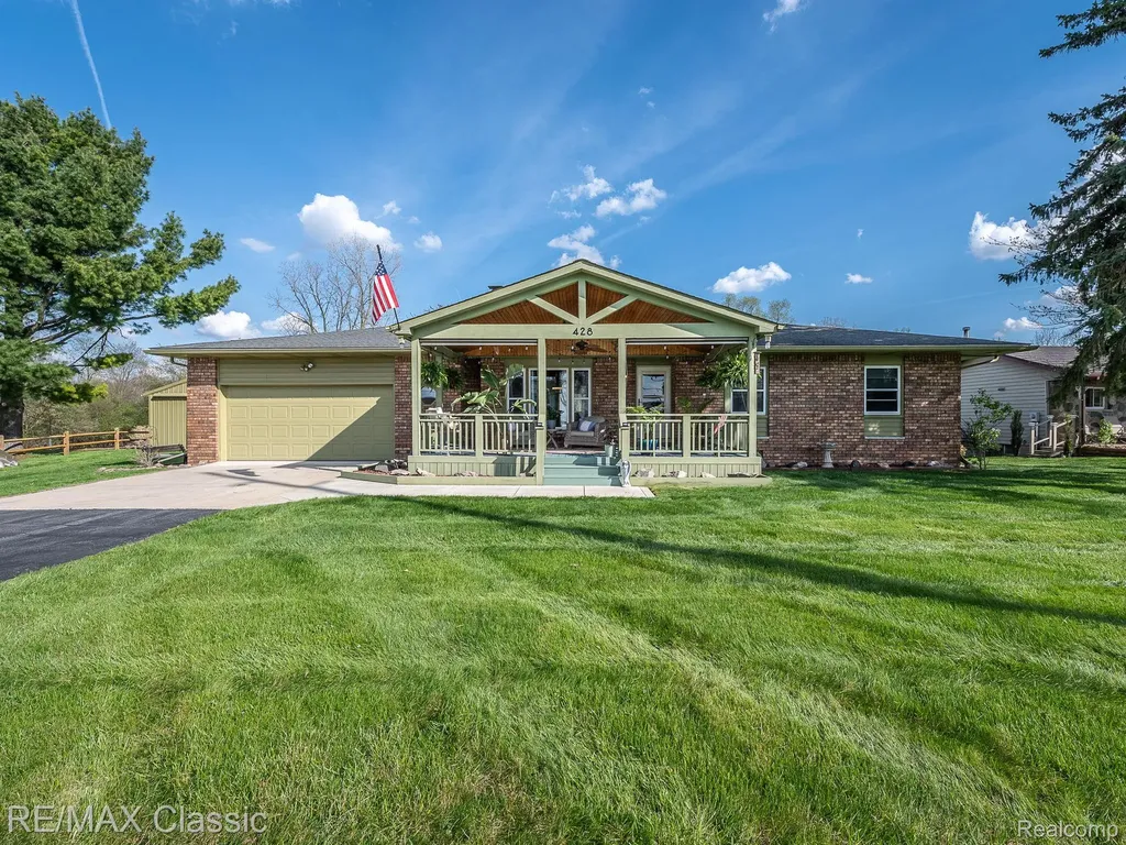 428 E Shore Drive Northfield Township MI 48189